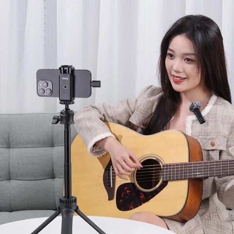 Ulanzi WM-10 Akıllı Telefon veya Tabletler için Kablosuz Klipsli Mikrofon (Lightning)