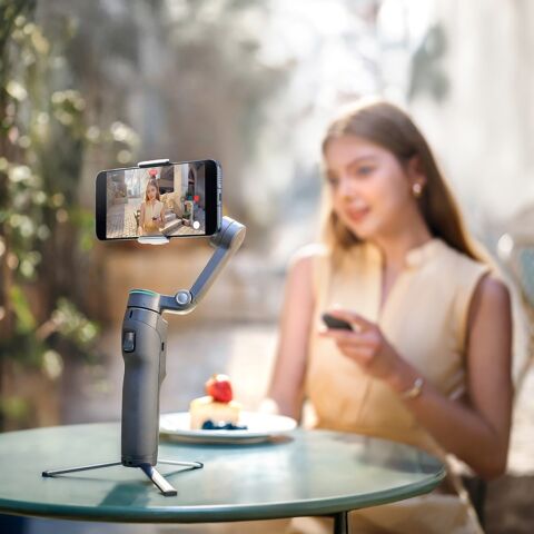 DJI Osmo Mobile 8P Standard Combo