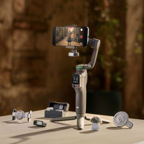DJI Osmo Mobile 8P Creator Combo