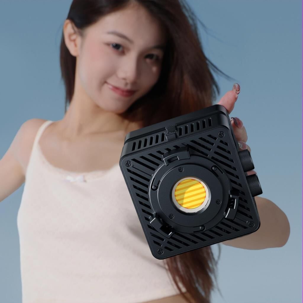 Ulanzi EC65 65W Portable Bi-Color LED Video Işığı - L187